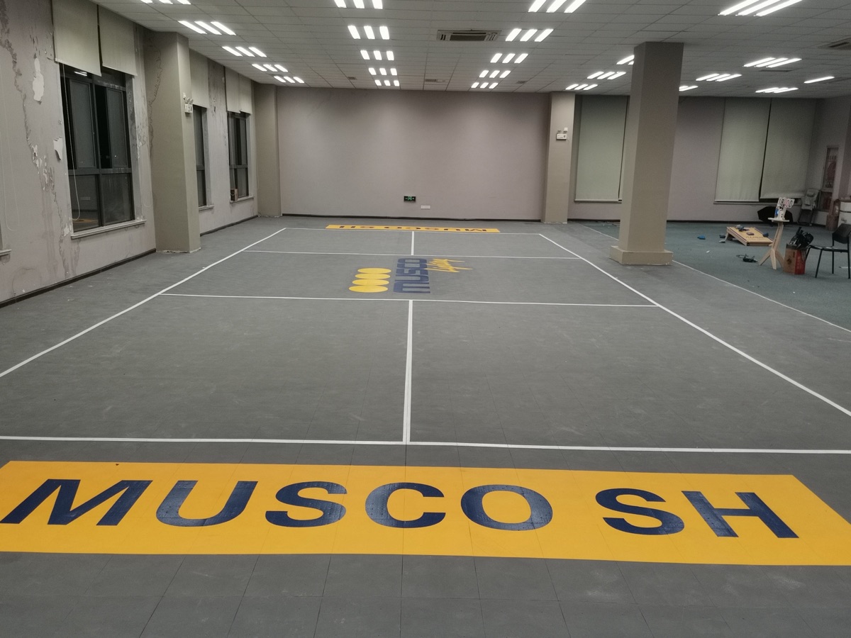 MUSCO 上海办公室匹克球场（灰场定制嵌字）